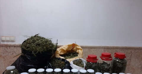 Sakarya’da 10 kilo 180 gram kubar esrar ele geçirildi: 2 gözaltı