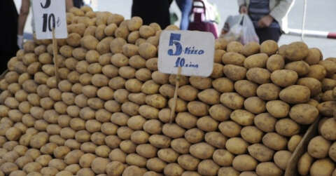 Depoya girmeyen patates şehirde 2 lira