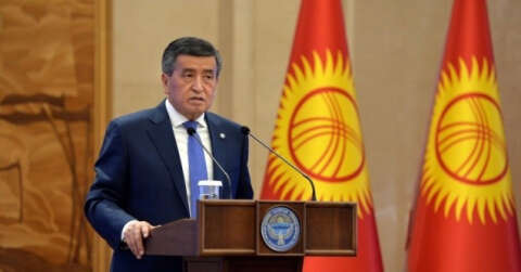 Kırgızistan’da Başbakan Caparov, Cumhurbaşkanlığı yetkilerini devraldı