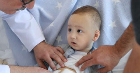 Tıpta nadir rastlanan durum: 1 yaşındaki bebeğin safra kesesinden 5 taş çıkarıldı