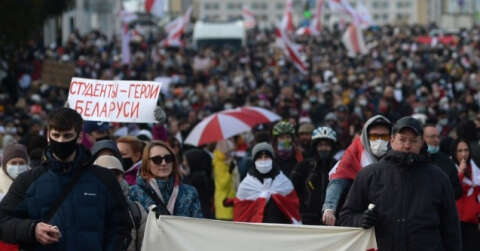 Belarus’ta protestocular ile polis arasında arbede