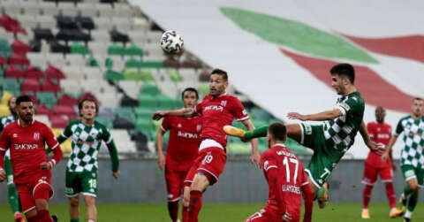 TFF 1. Lig: Bursaspor: 1 - Balıkesirspor: 1 (İlk yarı sonucu)