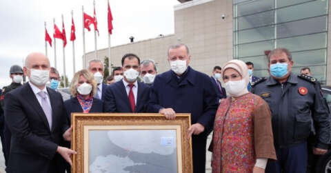 Bakan Karaismailoğlu, Cumhurbaşkanı Erdoğan’a 16 Temmuz gecesi Dalaman’dan İstanbul’a uçuşunun radar haritasını hediye etti
