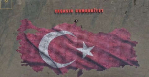 Cumhuriyet sevgisini Bursa’da dev tablo ile sergilediler