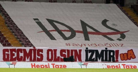 Galatasaray - MKE Ankaragücü maçında İzmir depremi unutulmadı!