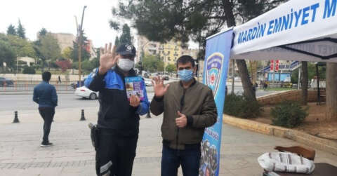 Mardin’de polisler ’kadına karşı şiddete dur’ dedi