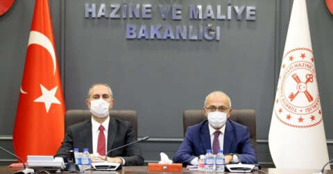 Bakan Elvan, Adalet Bakanı Abdulhamit Gül ile bir araya geldi