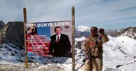 PKK terör örgütünden kurtarılan bölgeye Cumhurbaşkanı Erdoğan’ın posterini astı