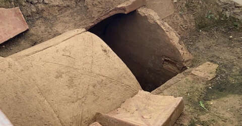 İznik’te oda mezarlar bulundu