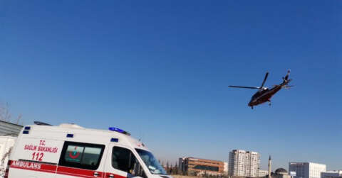 Ambulans helikopterlerin 21 günlük bebeği hayatta tutma yarışı