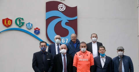 Trabzonspor’da yöneticiler, Abdullah Avcı’yı ziyaret etti
