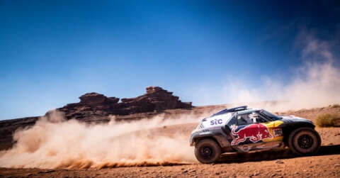 Dakar Rallisi’nde dokuzuncu etabın galibi Stephane Peterhansel