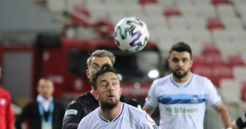 Ziraat Türkiye Kupası: D.G. Sivasspor: 1  - Adana Demirspor: 1 (İlk yarı)