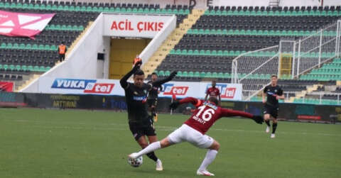 Süper Lig: Y. Denizlispor: 0 - A. Hatayspor: 0 (İlk yarı)