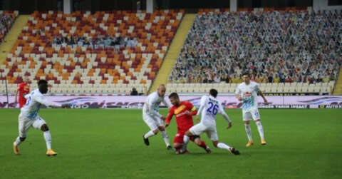 Süper Lig: Yeni Malatyaspor: 0 - Çaykur Rizespor: 1 (İlk yarı)