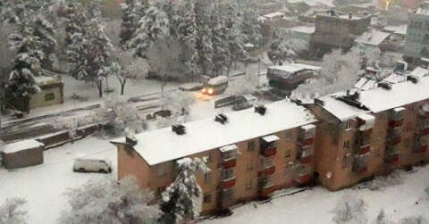 Gaziantepliler güne kar ile uyandı