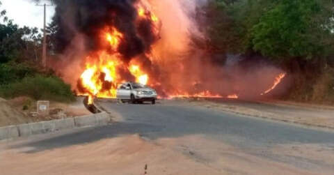 Nijerya’da petrol tankeri patladı: 3 ölü