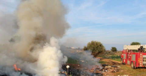 Antalya’da atık madde yangınını itfaiye söndürdü