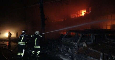 Samsun’da sanayi sitesindeki yangın söndürme çalışması devam ediyor