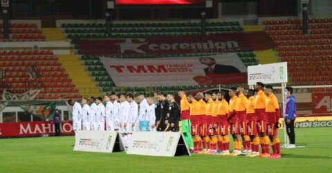 Süper Lig: Aytemiz Alanyaspor: 0 - Galatasaray: 1 (Maç devam ediyor)