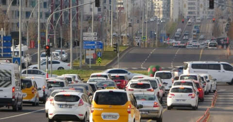 Diyarbakır’da 56 saatlik kısıtlama sonrası trafik yoğunluğu
