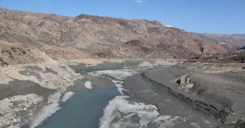 Siirt’te kuraklık baş gösterdi, barajlarda su seviyesinin düşmesi çiftçileri tedirgin etti
