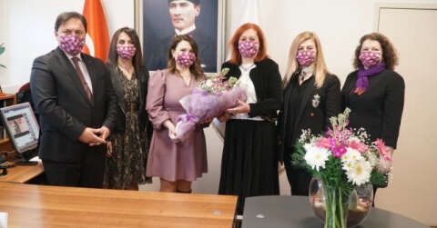 Bursa Barosu'nun Güçlü Kadın Başarı Ödülü Bu Yıl Dr. Güzide Elitez’in