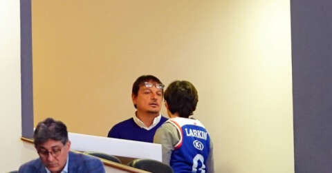 Ergin Ataman maçı locadan takip etti