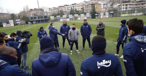 Fenerbahçe’de Emre Belözoğlu ilk antrenmanına çıktı
