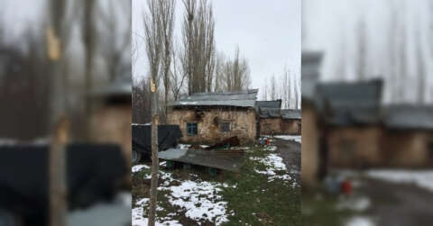 Öz babasını boğazını keserek öldürdü