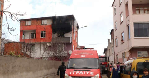 Benzinle sobayı yakmak istedi, evi küle döndü: 2 yaralı