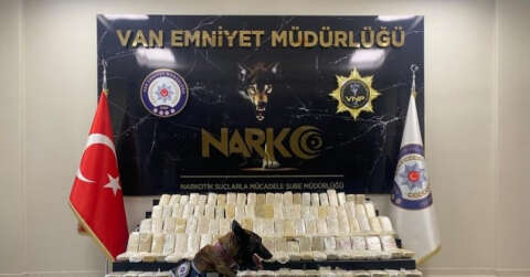 ’Magnum’ ilk icraatında 104 kilo eroin yakaladı