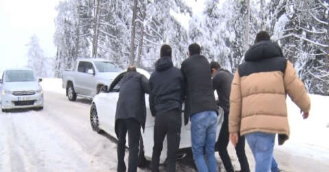 Uludağ’a çıkmak isteyen tedbirsiz vatandaşlar yolda kaldı