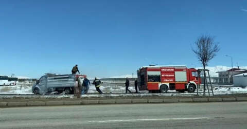 Erzurum’da kağıt yüklü kamyonet yandı