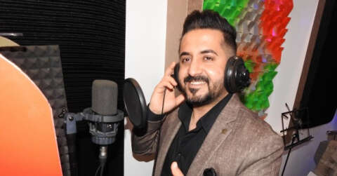 Sahnelerden uzak kalan sanatçılar klipte bir araya geldi