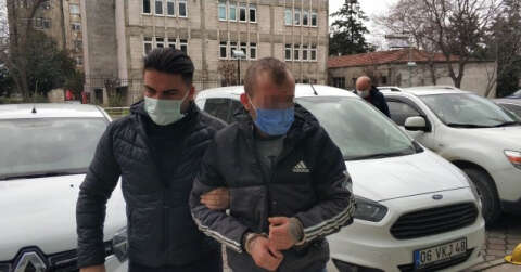 Araçta uyurken uyuşturucuyla yakalandı