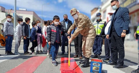 Dicle’de ’Yaya Önceliği Kırmızı Çizgimizdir’ etkinliği düzenlendi