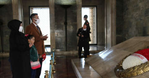 Minik Hira Anıtkabir’e kavuştu