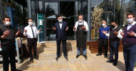 Tokatlı kebapçı 4,5 ayın ardından iş yerini dualarla açtı