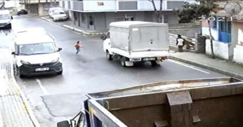 (Düzeltme) Avcılar’da yürek yakan olay, kamyonet minik Hızır Ali Günden’in üzerinden böyle geçti