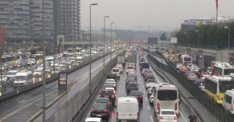 İstanbul’da trafik seviyesi yüzde 72’ye yükseldi