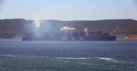 Çanakkale Boğazı 9 saat tek yönlü gemi trafiğine kapatıldı