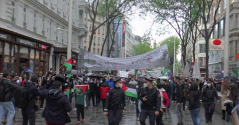 Viyana’da İsrail karşıtı protesto