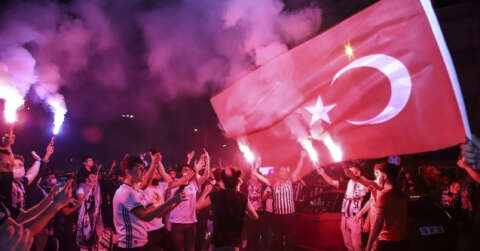 Ankara’da Beşiktaş taraftarının şampiyonluk sevinci