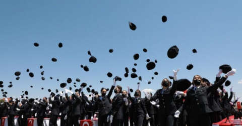 Aksaray’da 391 kadın polis için mezuniyet töreni düzenlendi