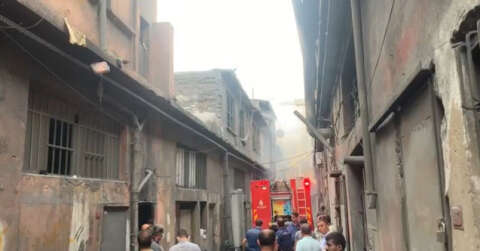 Bayrampaşa’da sanayi sitesinde yangın: 4 yaralı
