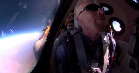 Virgin Galactic’in sahibi Richard Branson uzaya giden ilk milyarder oldu