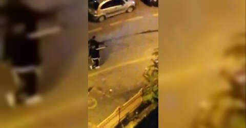 (Özel) İstanbul’da dehşet anları: Tartıştığı kişinin arkasından kurşun yağdırdı