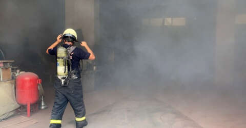 Kimya fabrikasının deposunda korkutan yangın