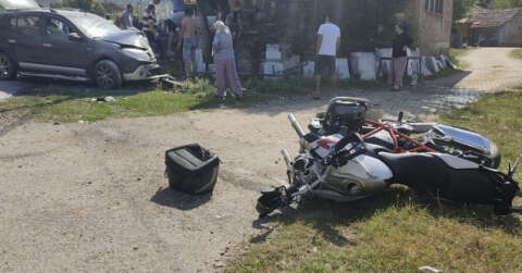 Bartın’da motosiklet otomobille çarpıştı: 1 ağır yaralı